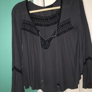 American eagle flowing top